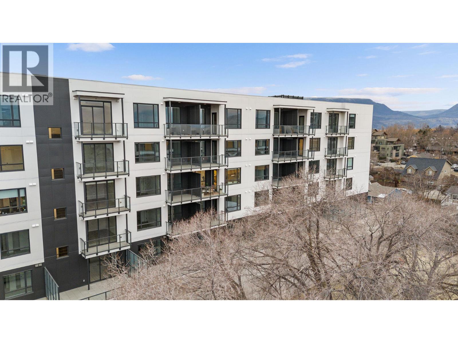 #206 3051 Abbott Street - Image 20