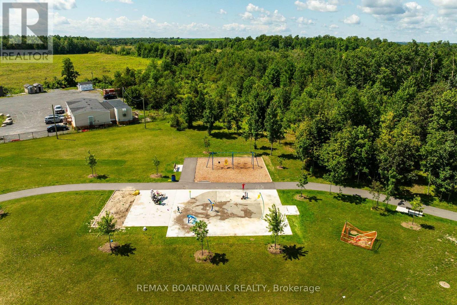 262 TULLAGHAN HEIGHTS - Image 33