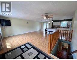Dining room - 236 Bergeron Drive, Tumbler Ridge, BC V0C2W0 Photo 9