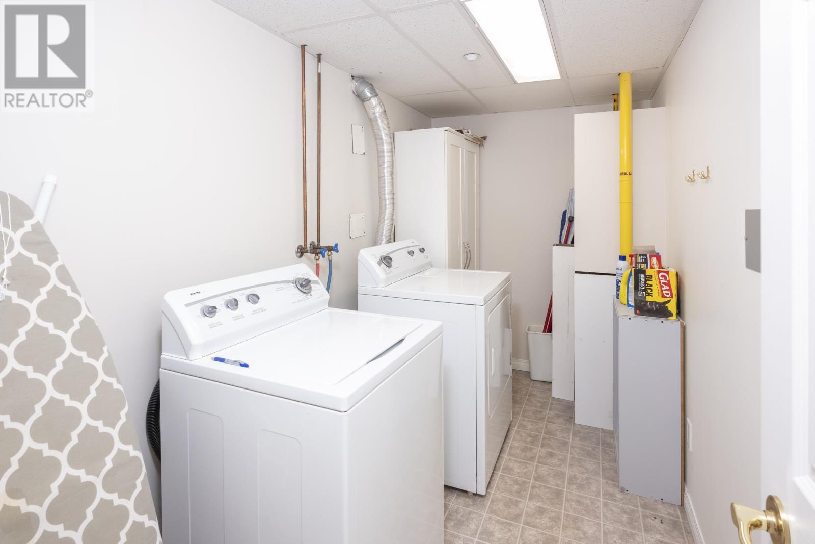 208-620 RED RIVER RD - 32
