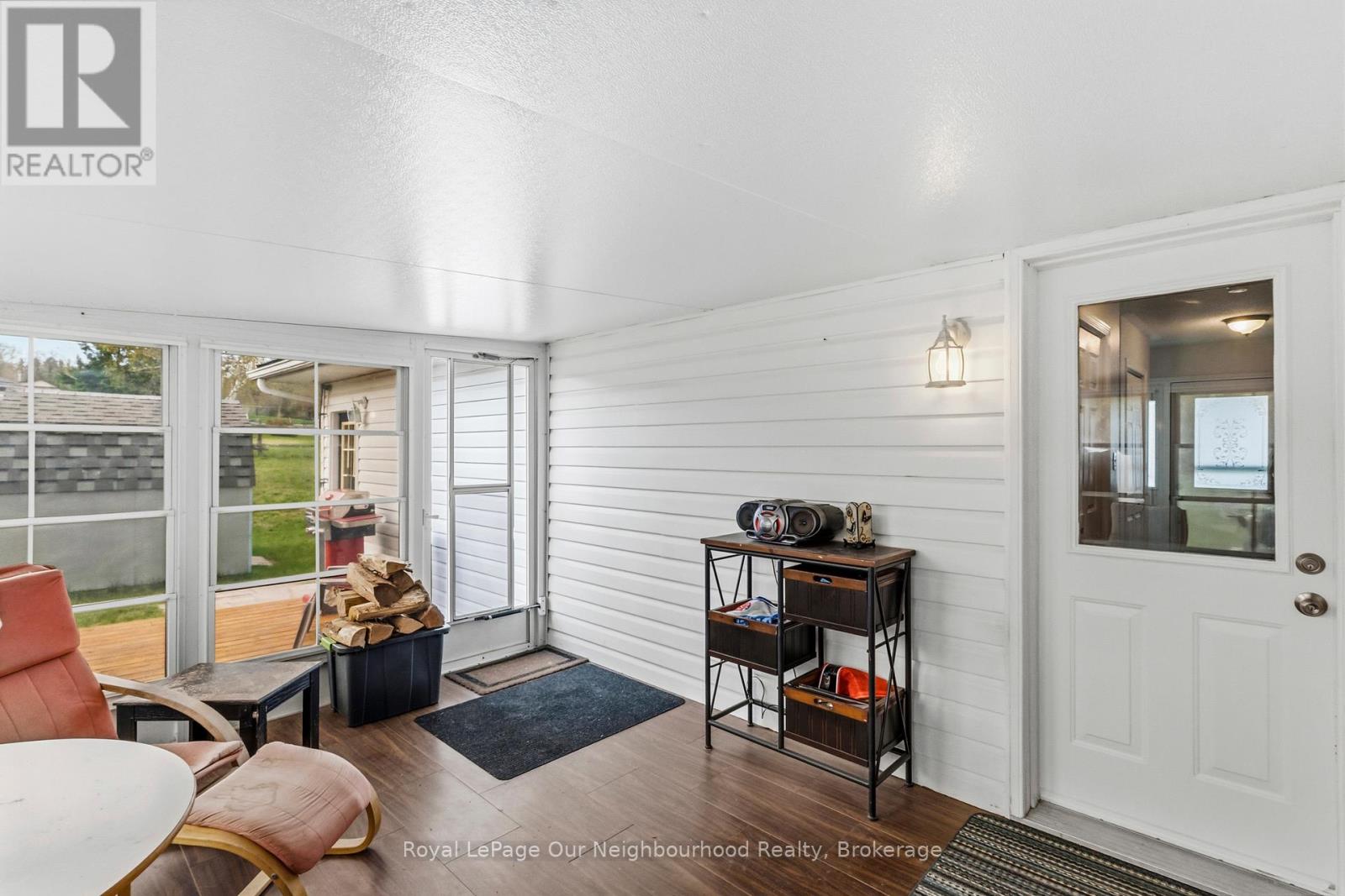 23 FLYING CLUB ROAD - Image 21