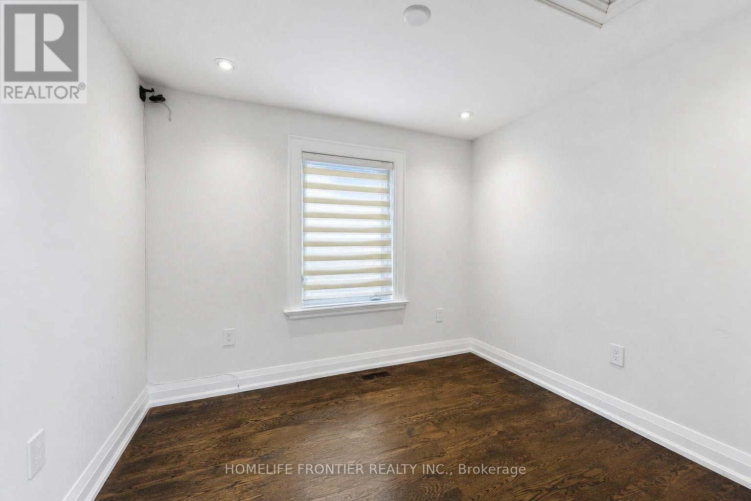 82 CAMERON AVENUE - Image 28