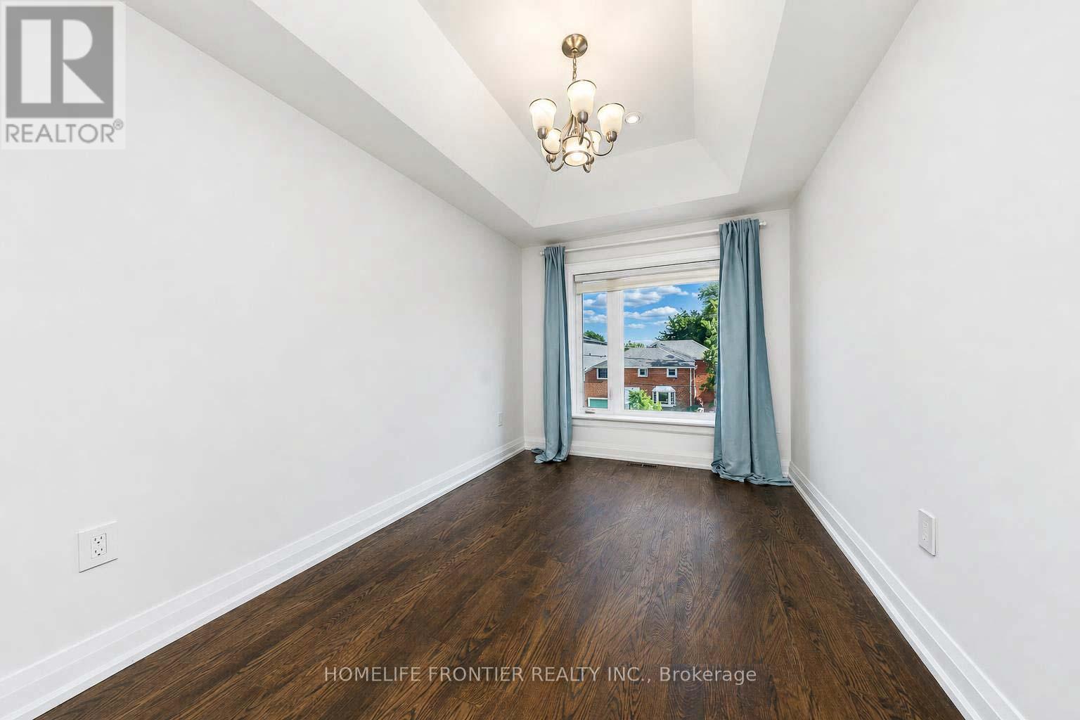 82 CAMERON AVENUE - 30