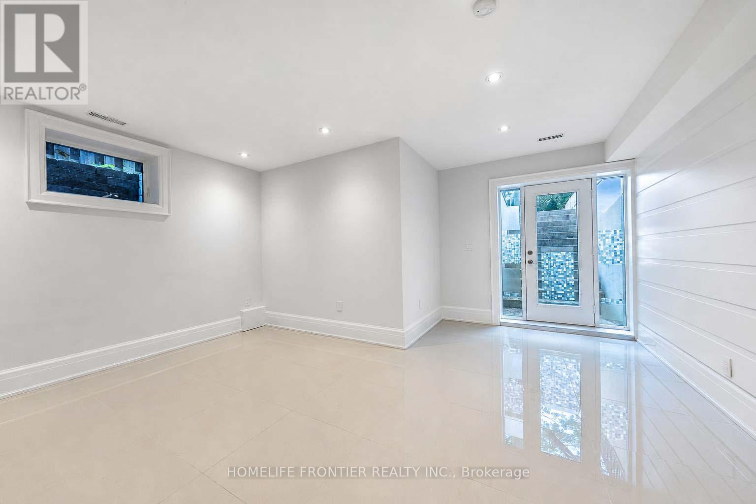82 CAMERON AVENUE - 37