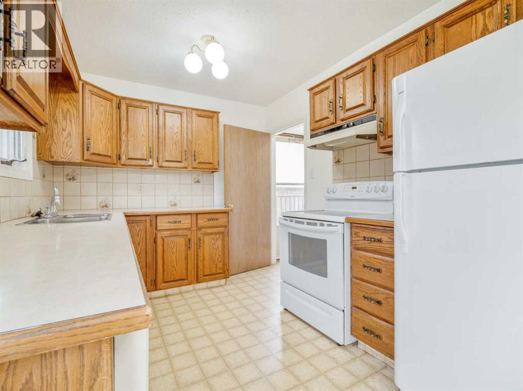 2110 19 Avenue S - 7