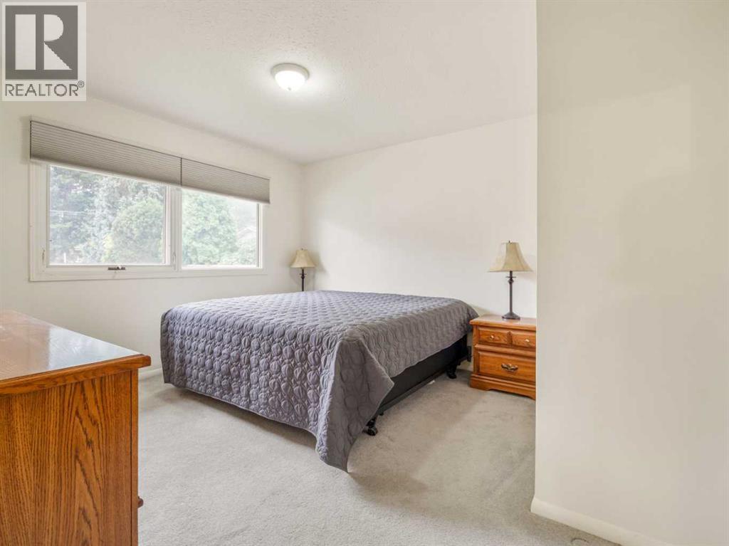 2110 19 Avenue S - 9
