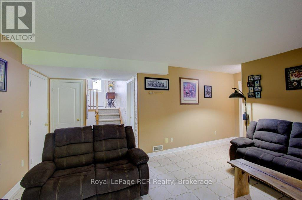 7287 WELLINGTON RD 109 - 24
