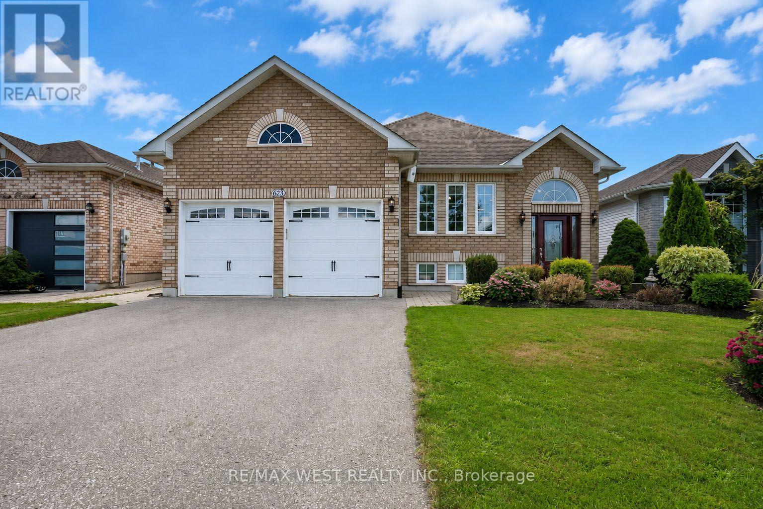 623 GLEN CEDAR CRESCENT - 1