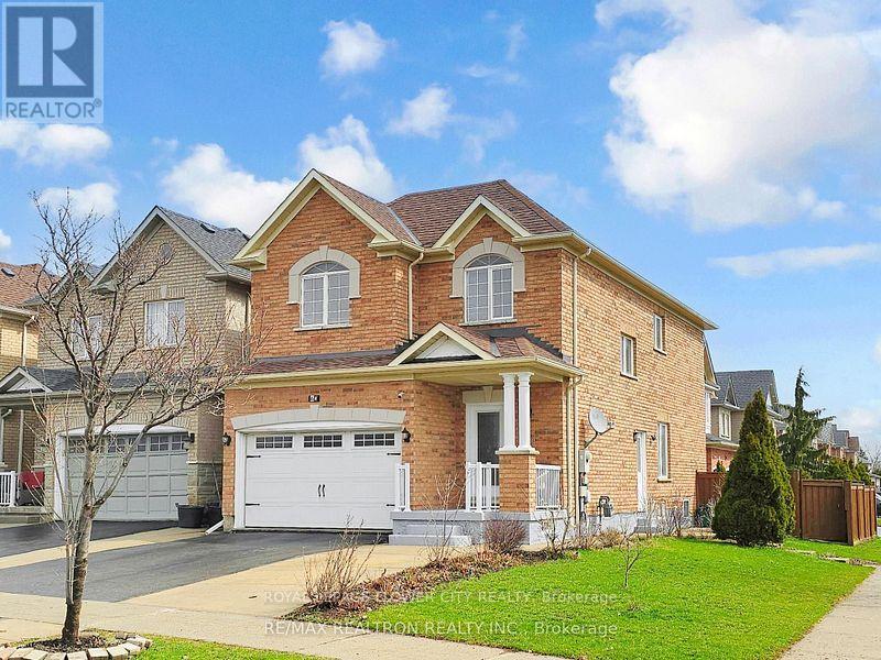 Listing photo of MAIN - 60 COLOMBO CRESCENT