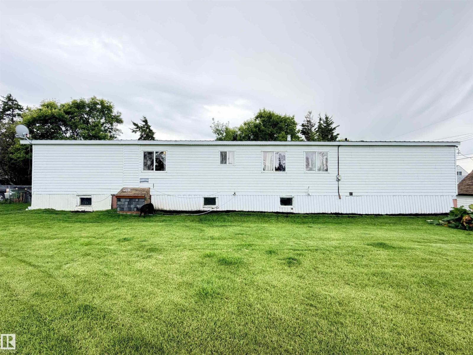 9940 110 ST - 4