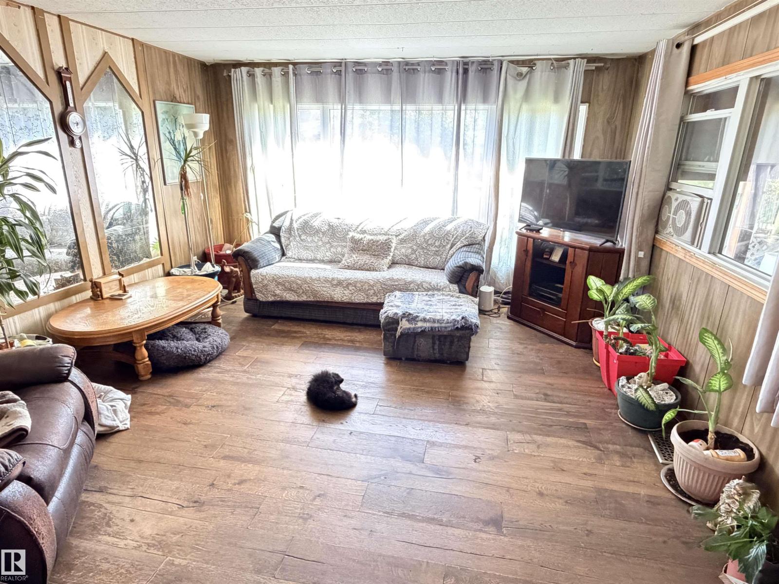 9940 110 ST - Image 9