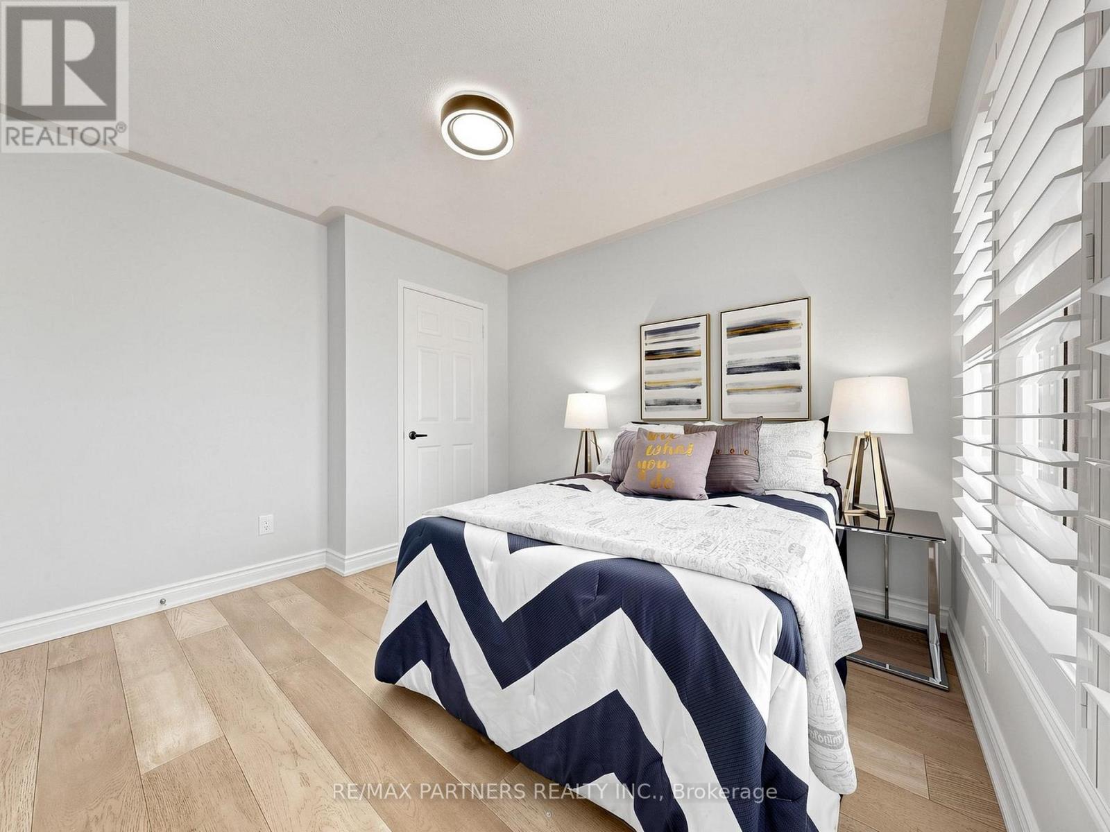 21 RUSSELL HILL ROAD - 23