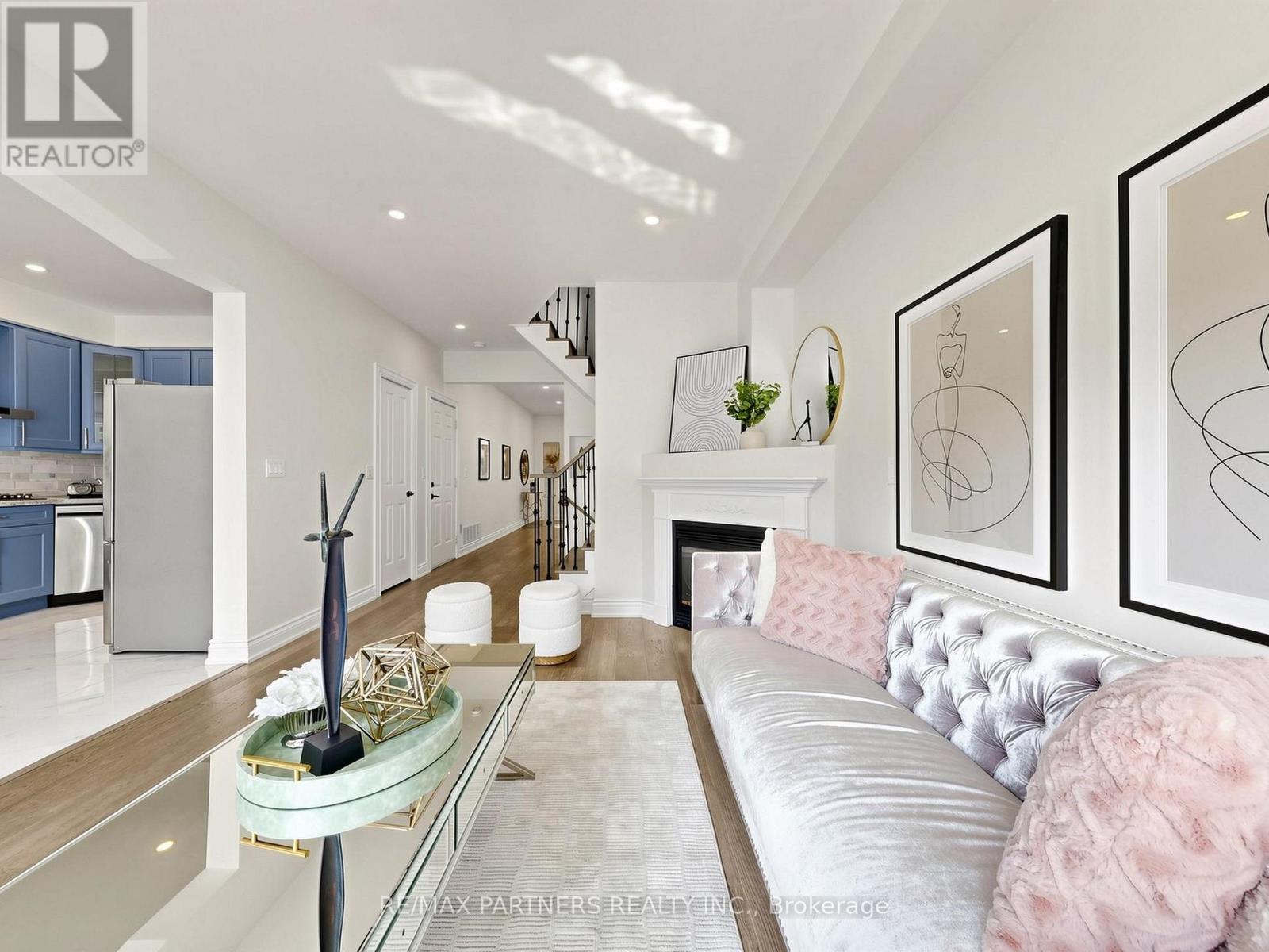 21 RUSSELL HILL ROAD - 9