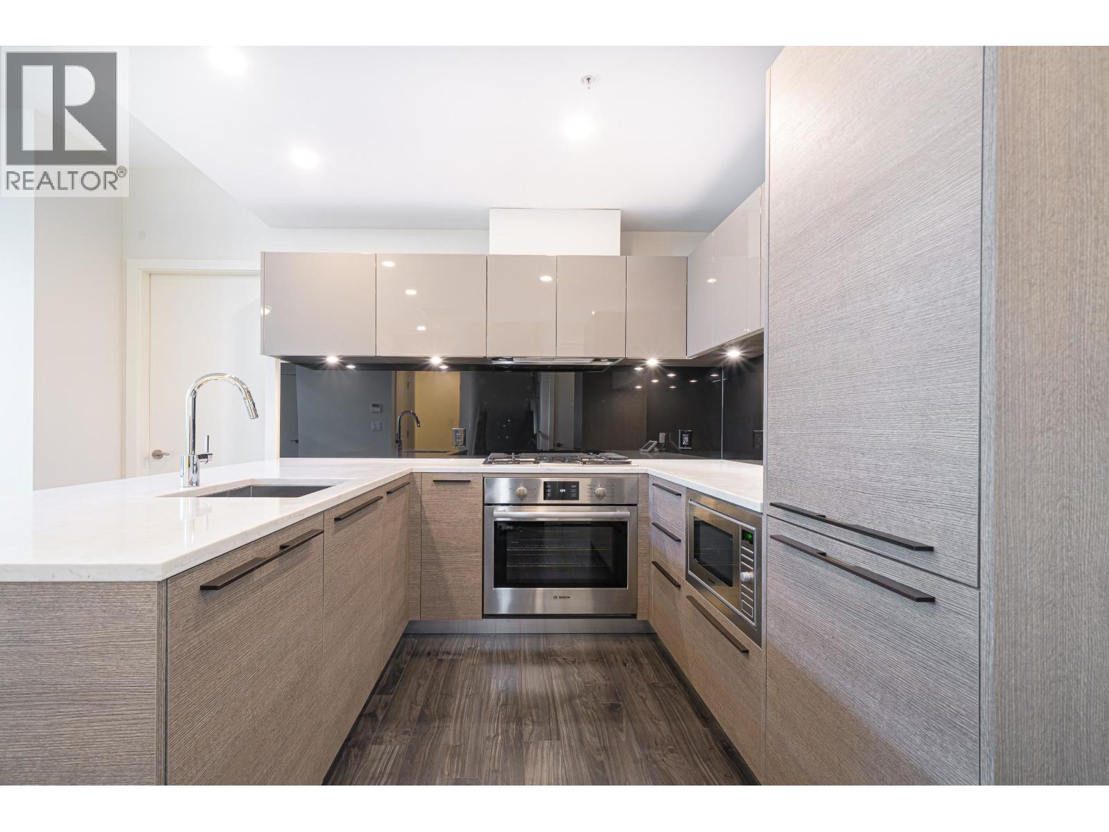 TH1 6288 CASSIE AVENUE, Burnaby