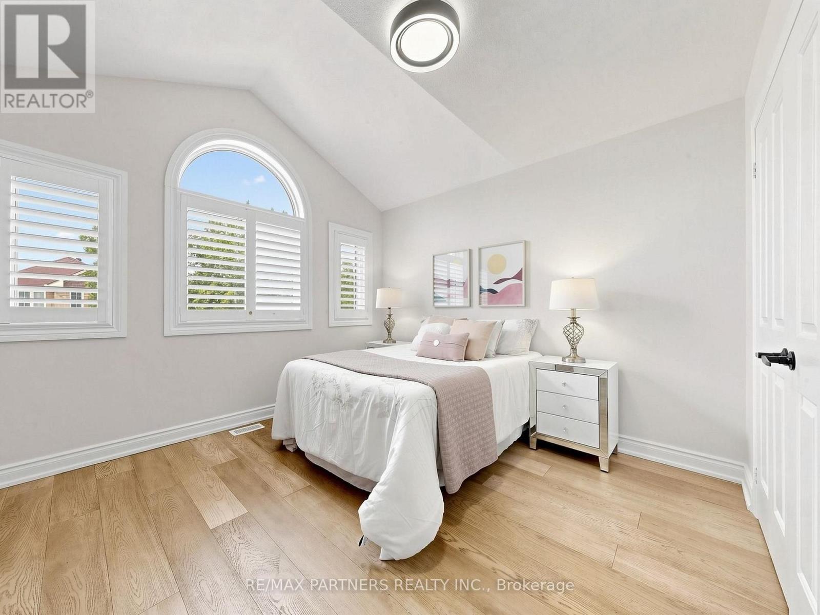 21 RUSSELL HILL ROAD - Image 25