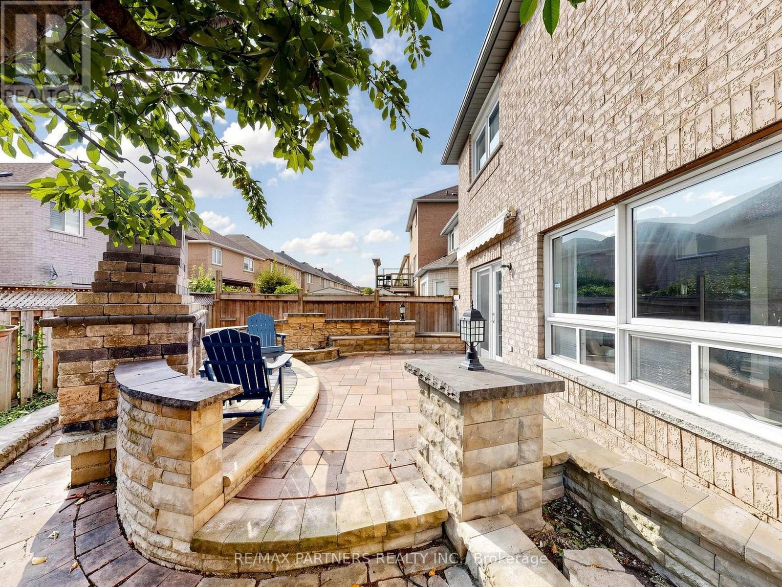 21 RUSSELL HILL ROAD - 40