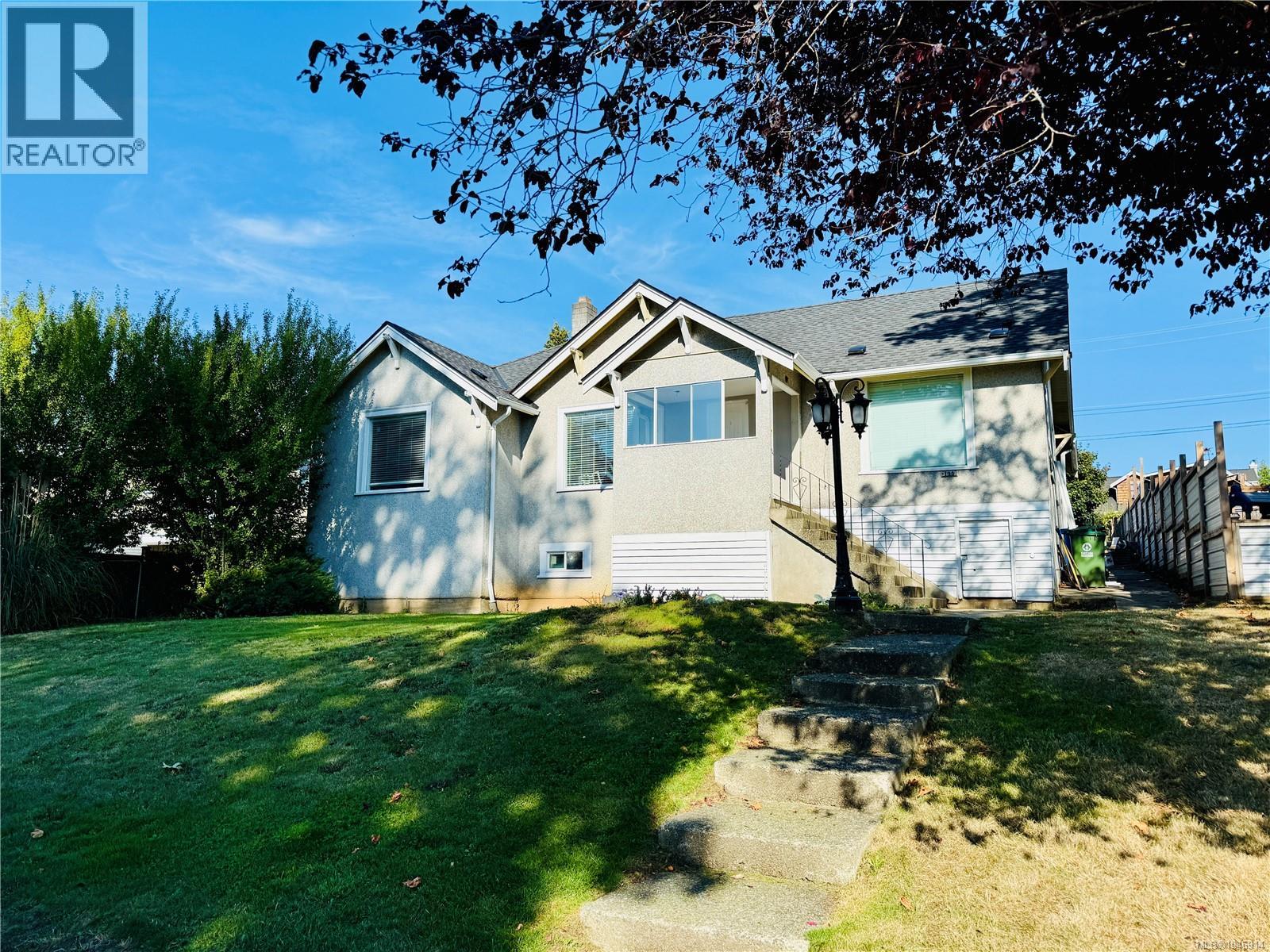 3659 8th Ave - 1
