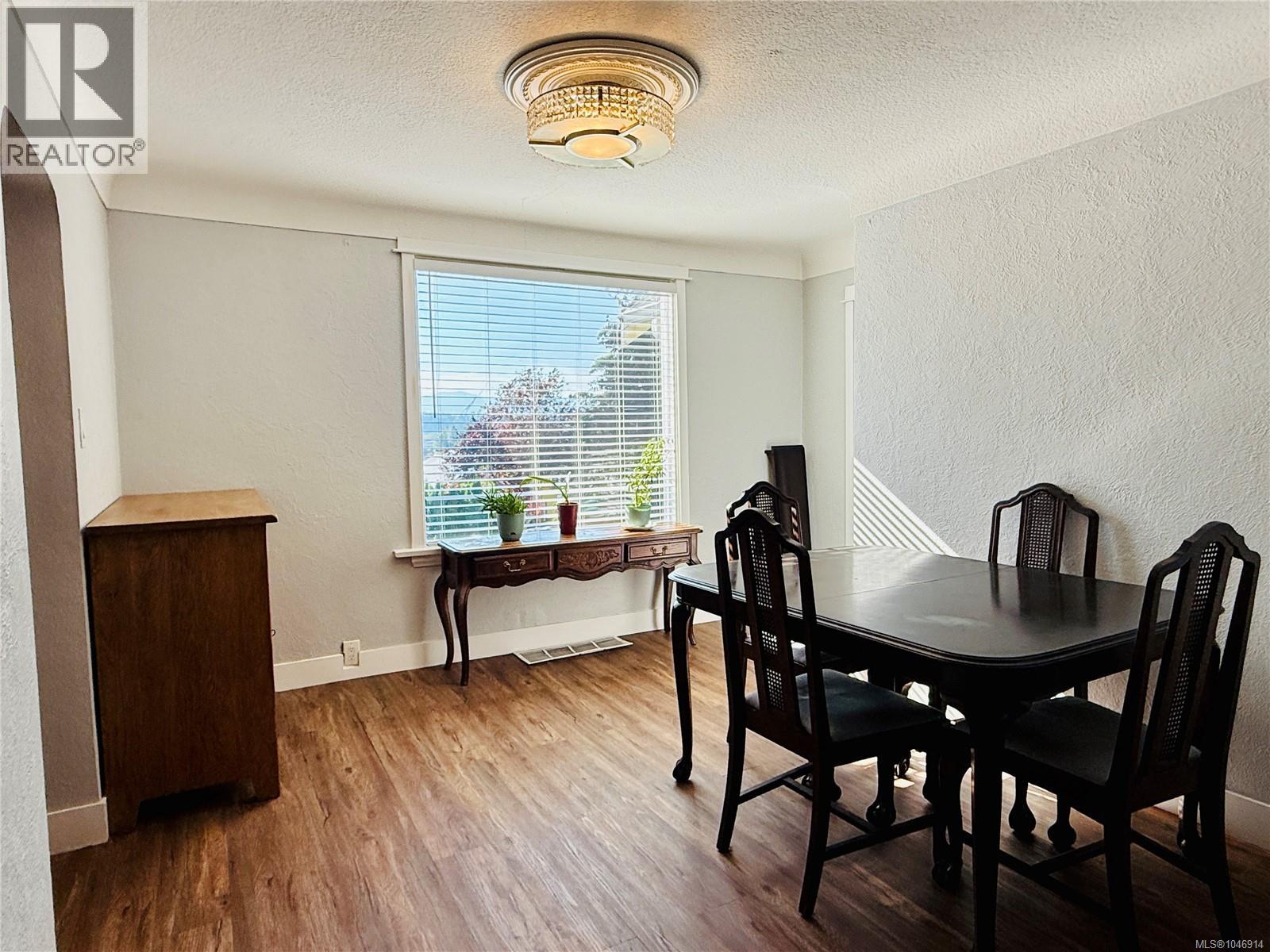 3659 8th Ave - 9