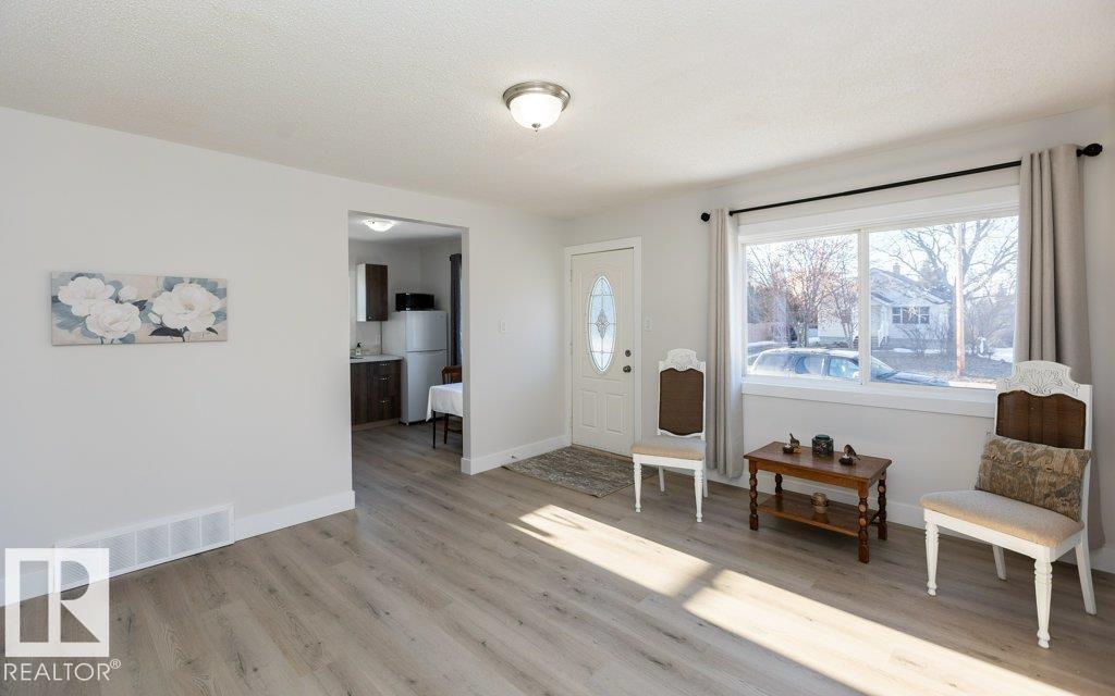 10123 104 ST - Image 8