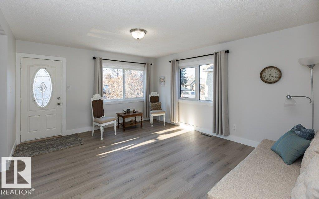 10123 104 ST - 6