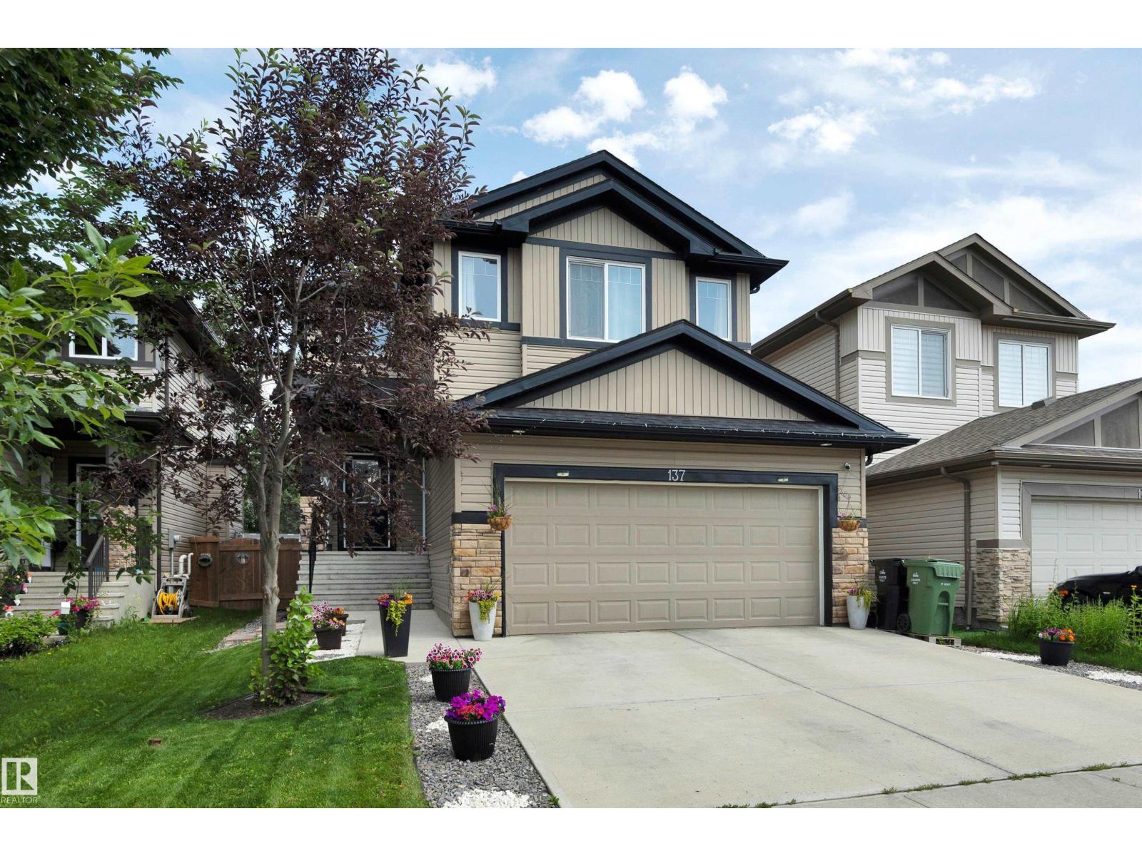 137 AWENTIA ST - 2