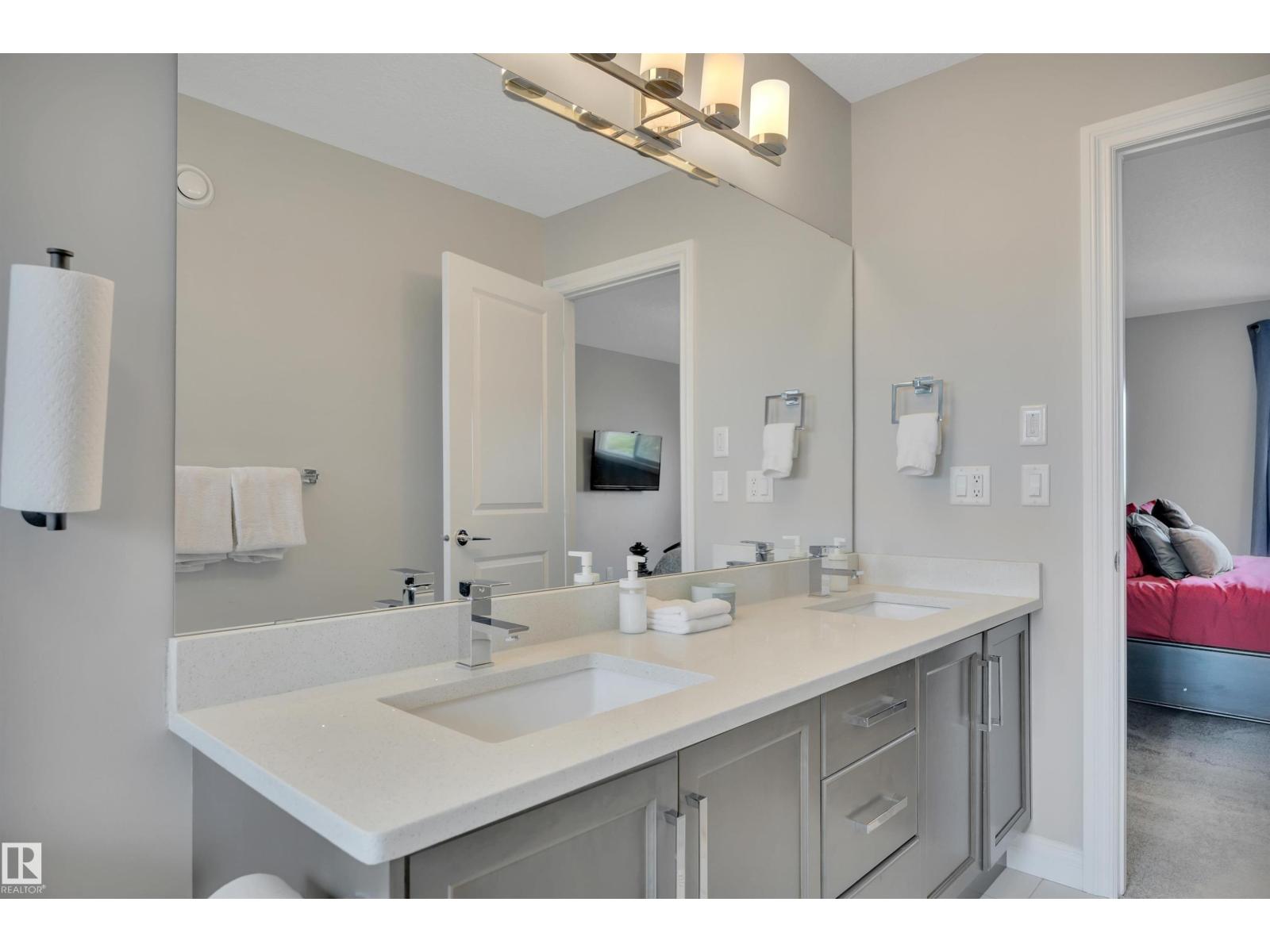 137 AWENTIA ST - 28