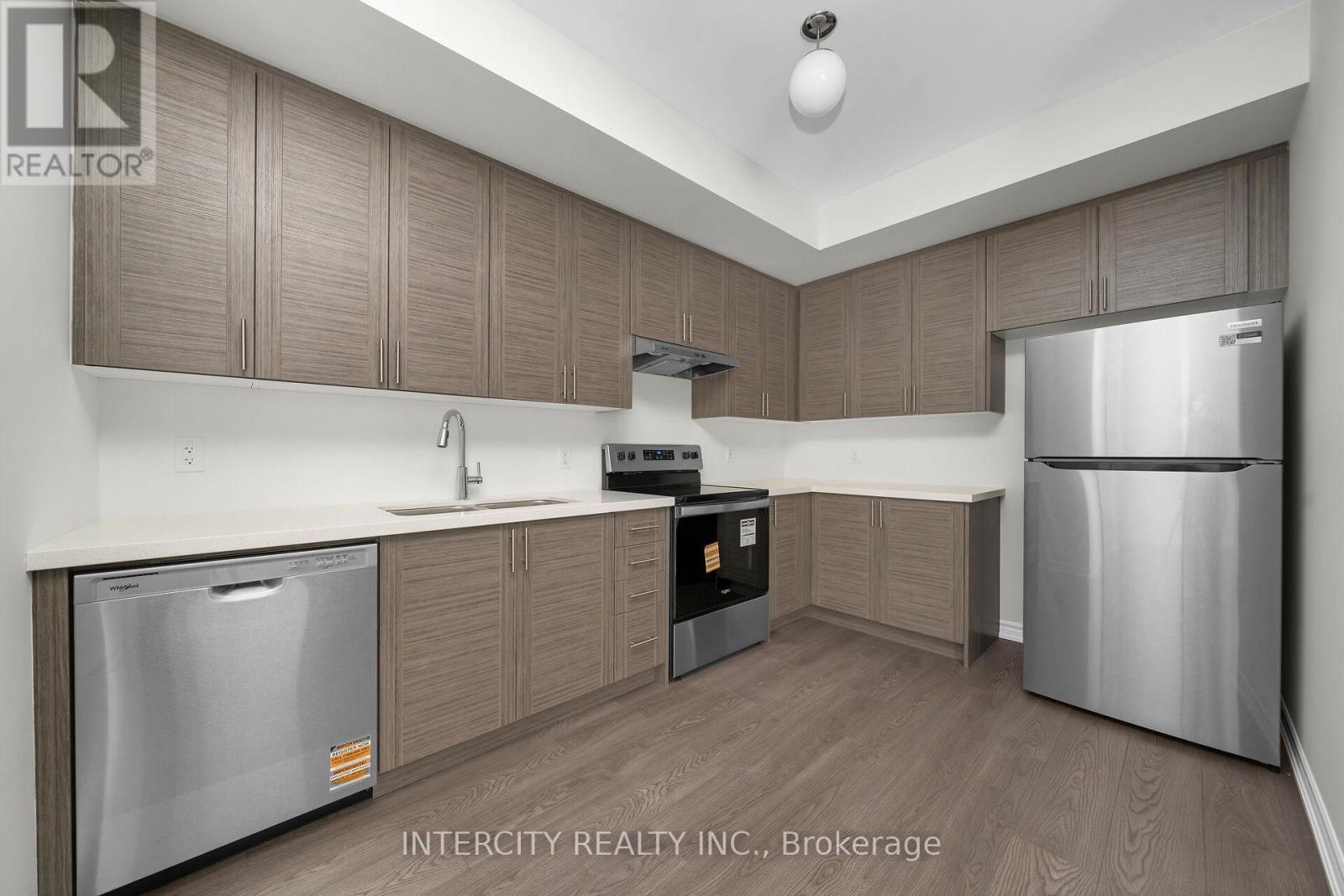 14 SAVVY LANE - 14