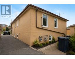 50 Haverson Boulevard, Toronto, ON M6M3J6 Photo 9