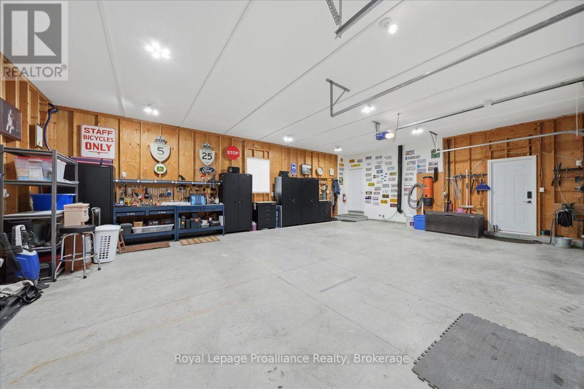 256 PENINSULA ROAD - Image 44