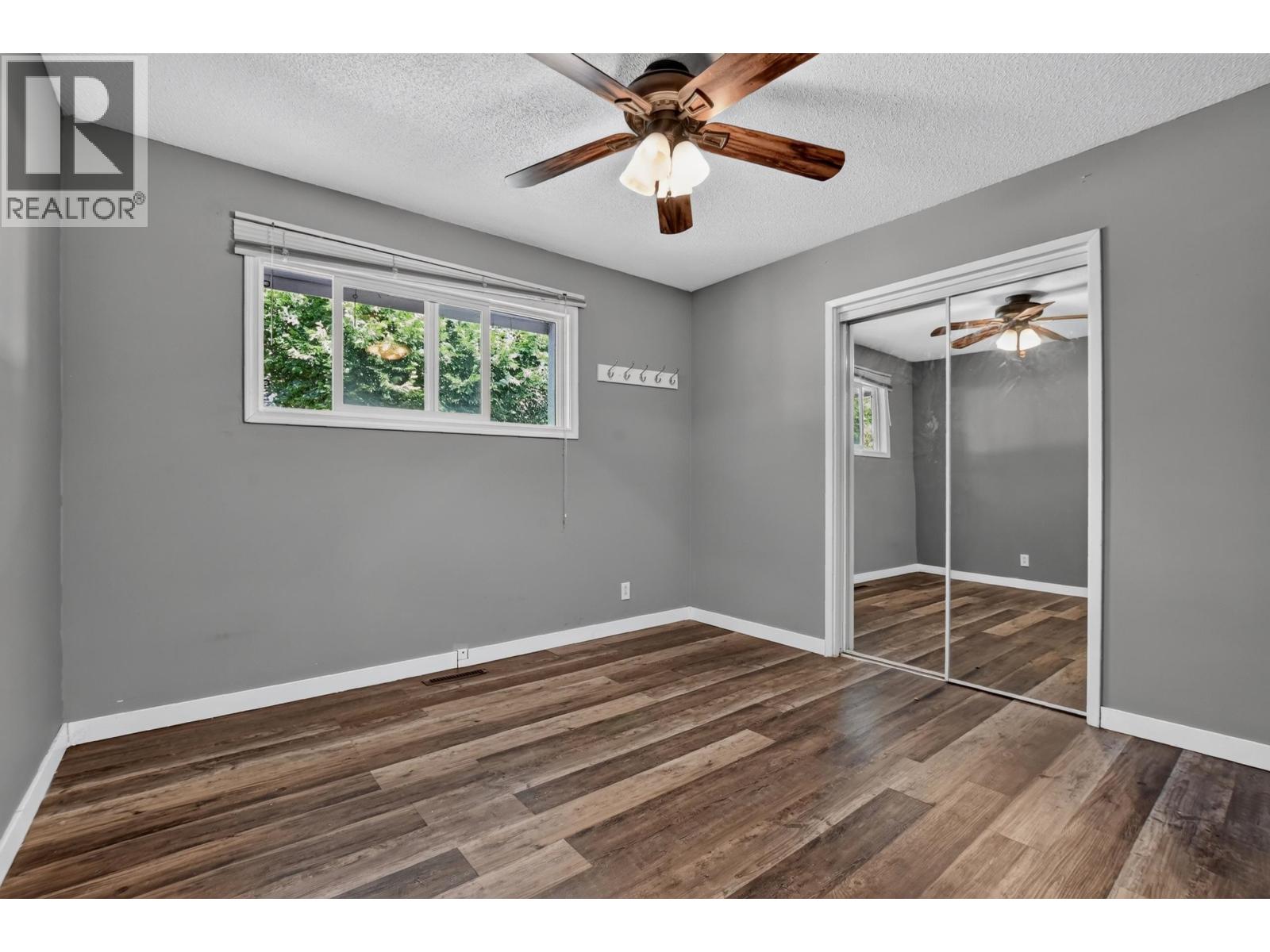109 MCKENZIE AVENUE - Image 11