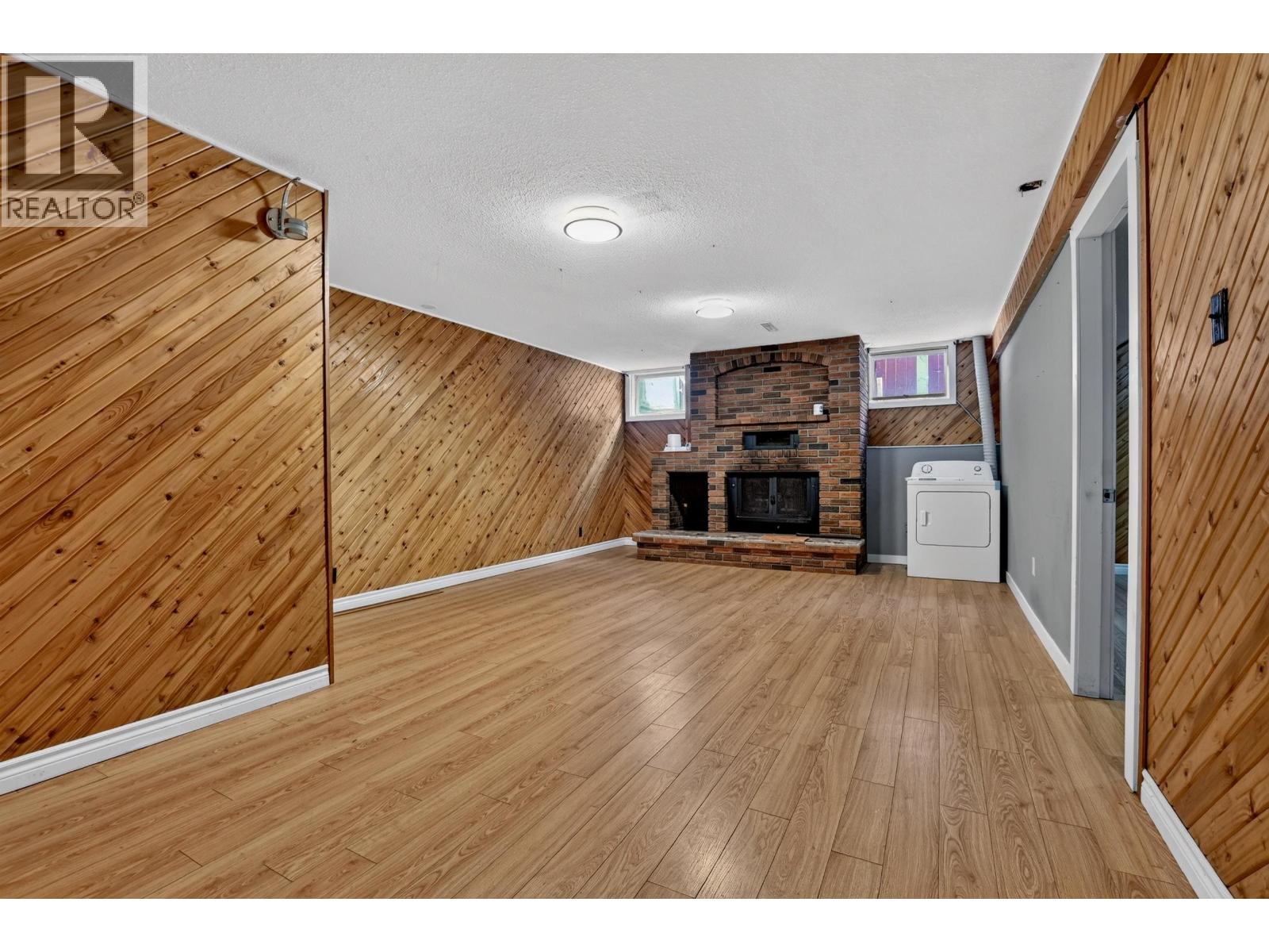 109 MCKENZIE AVENUE - 18