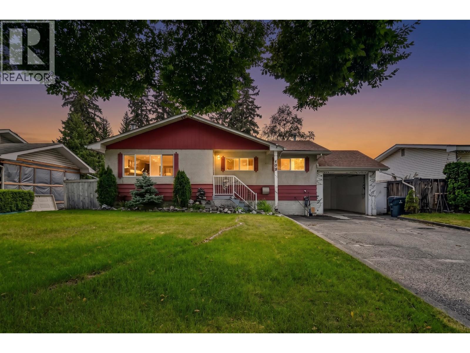 109 MCKENZIE AVENUE - 2
