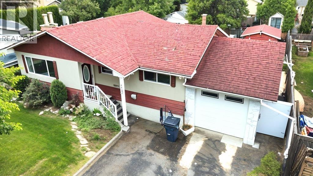 109 MCKENZIE AVENUE - 1