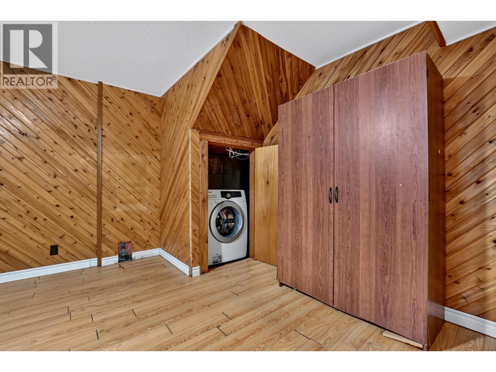 109 MCKENZIE AVENUE - Image 24