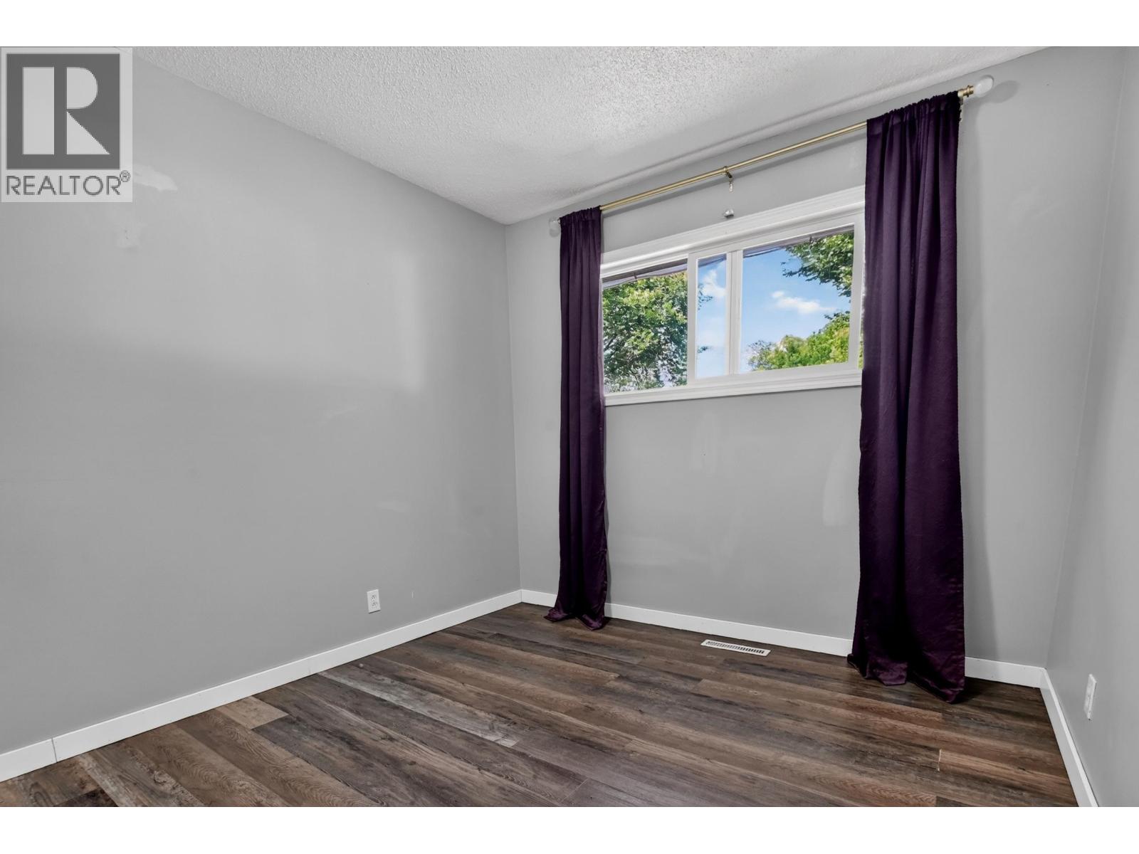 109 MCKENZIE AVENUE - Image 12