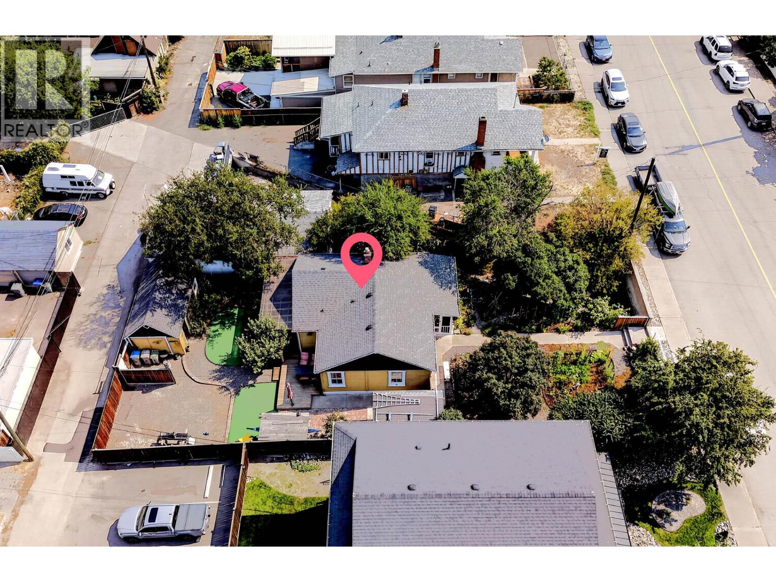632 Battle Street - 74