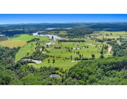13 Rue De Gstaad, Lac Sainte Marie, QC J0X1Z0 Photo 11