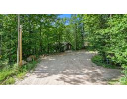13 Rue De Gstaad, Lac Sainte Marie, QC J0X1Z0 Photo 14