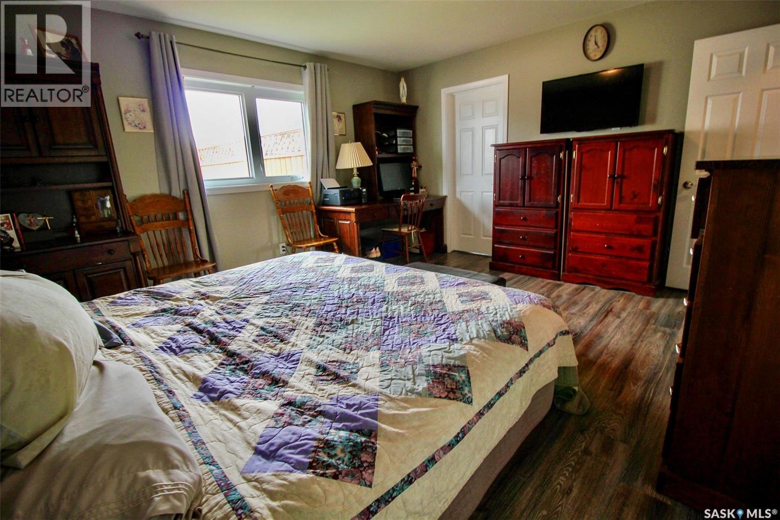 300 7th STREET - Image 23