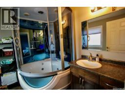 300 7th Street, Vonda, SK S0K4N0 Photo 24