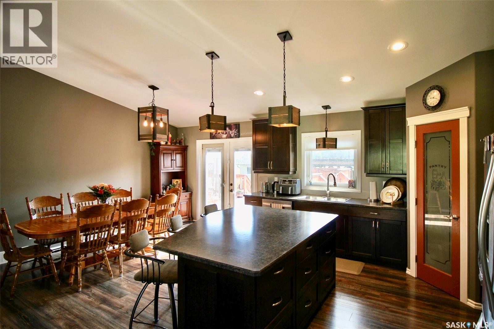 300 7th STREET - Image 13