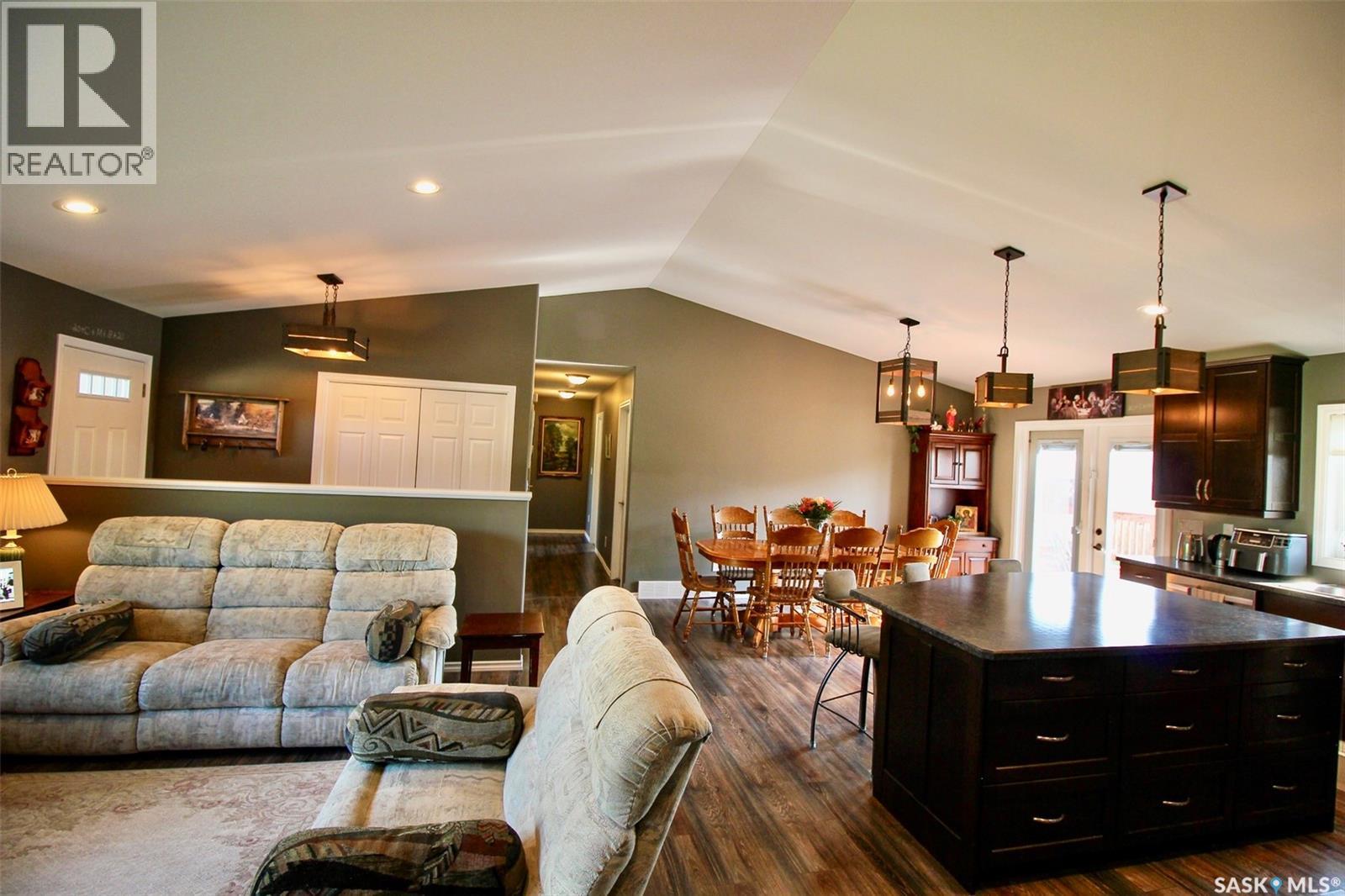 300 7th STREET - Image 16