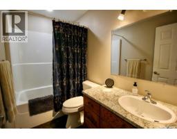 300 7th Street, Vonda, SK S0K4N0 Photo 35