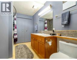 5723 54 St, Taber, AB T1G1K9 Photo 21