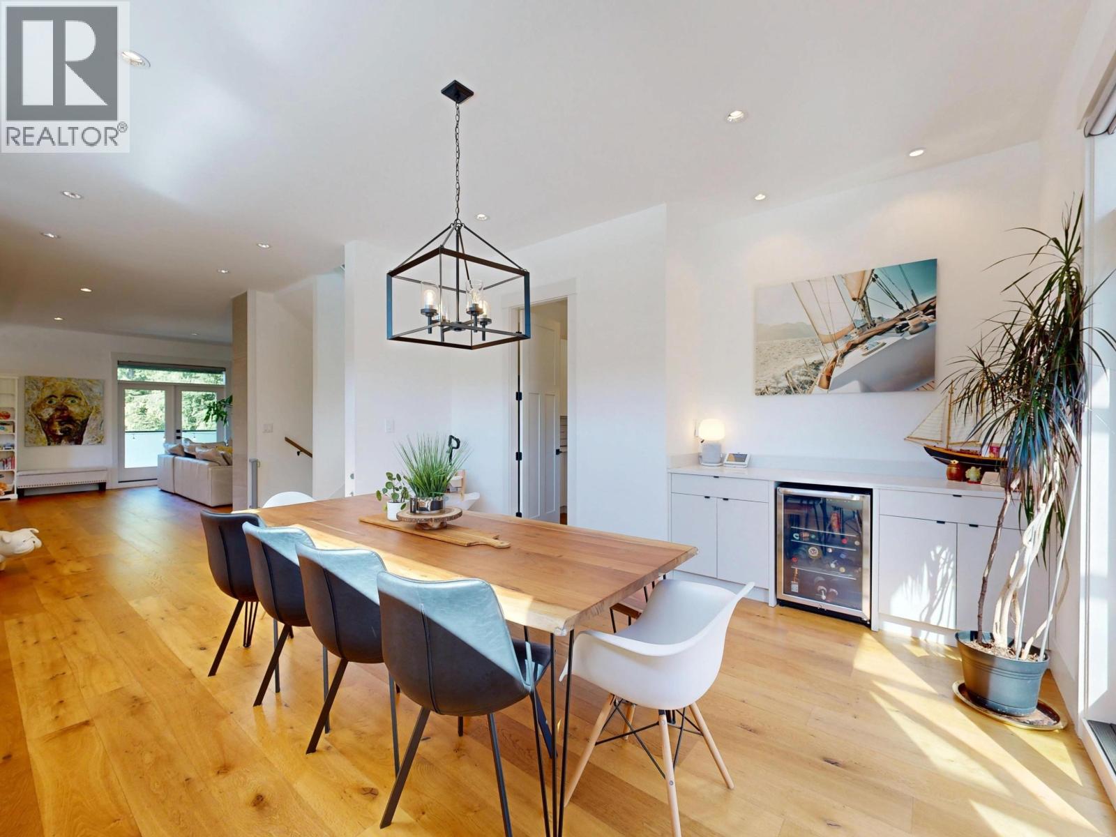 52 3295 SUNNYSIDE ROAD, Anmore