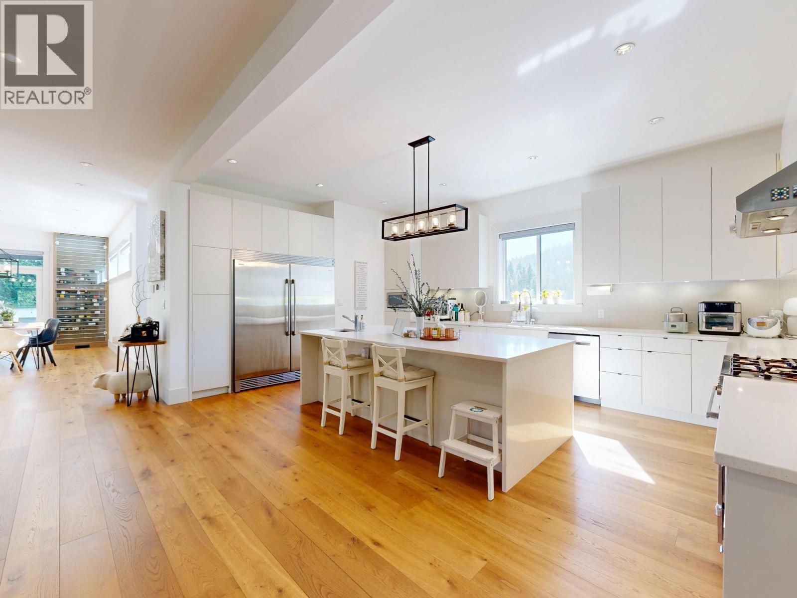 52 3295 SUNNYSIDE ROAD, Anmore