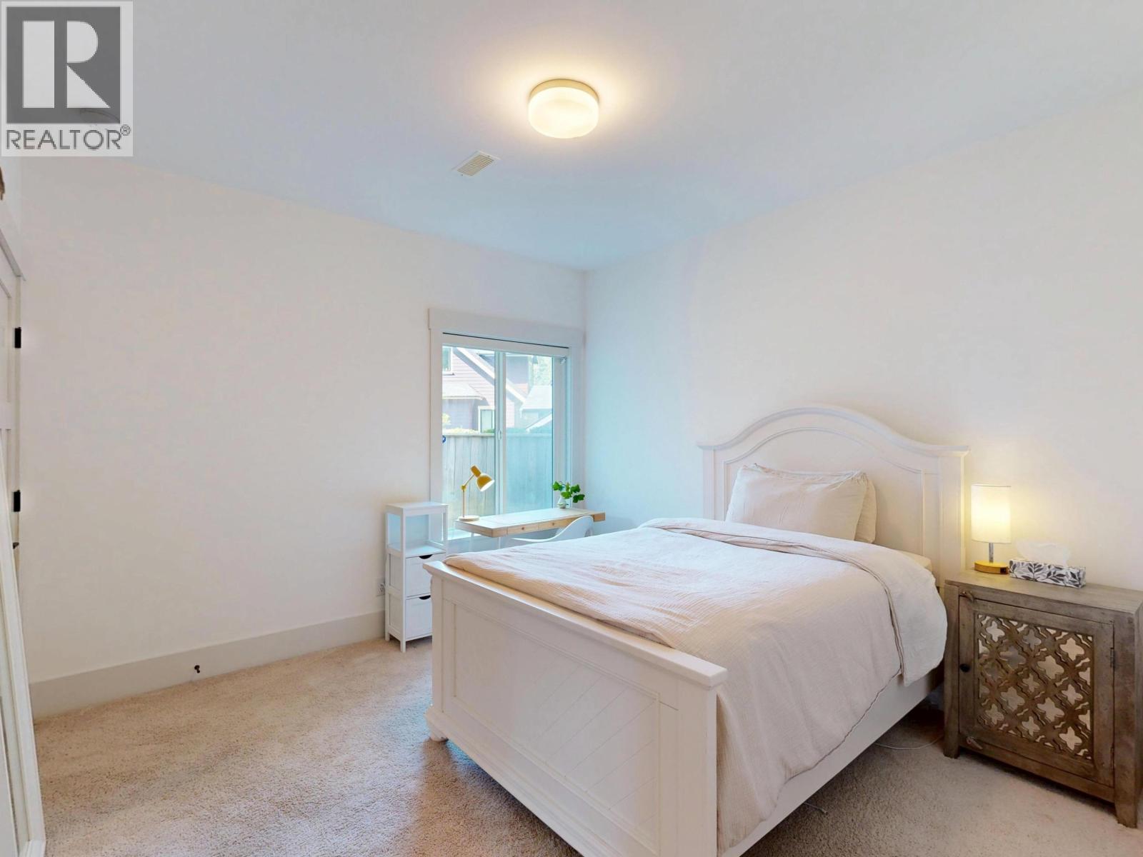 52 3295 SUNNYSIDE ROAD, Anmore