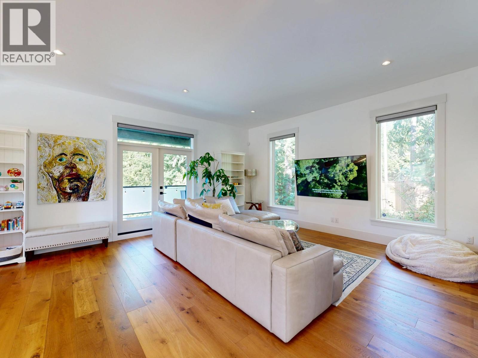 52 3295 SUNNYSIDE ROAD, Anmore