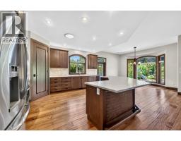 442 Cottonwood Avenue, Sicamous, BC V0E2V1 Photo 16