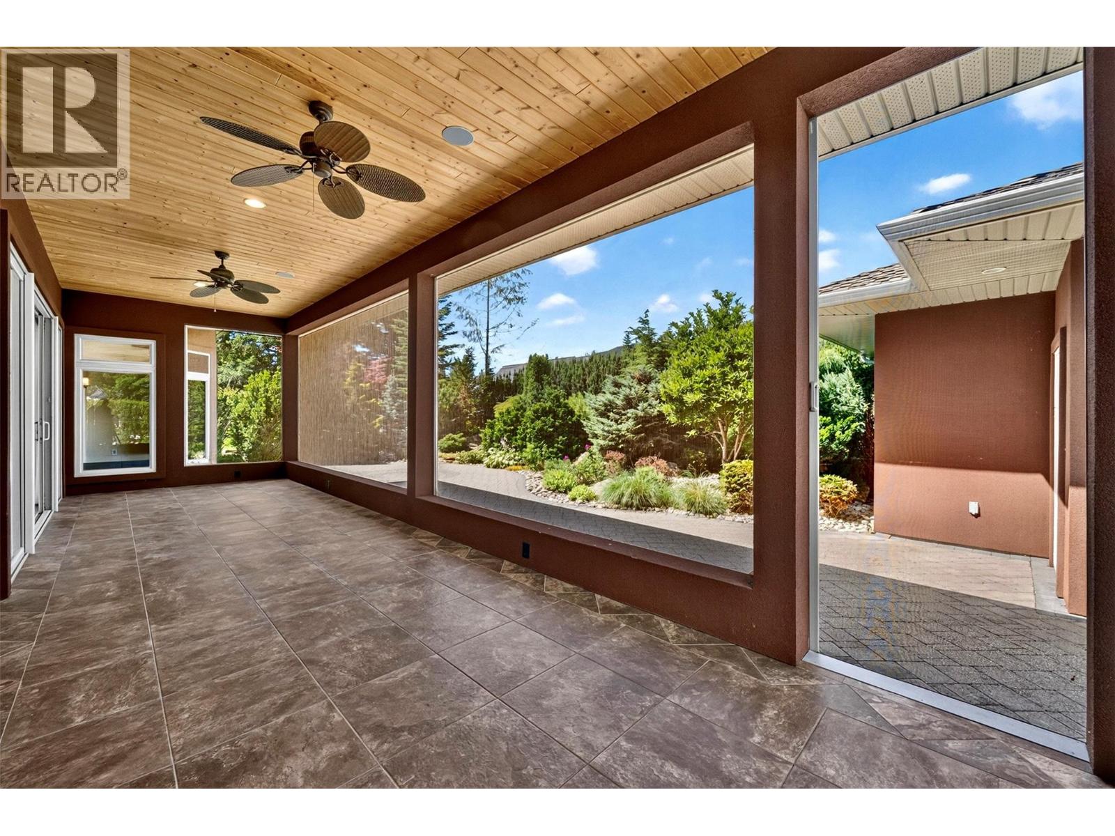 442 Cottonwood Avenue, Sicamous